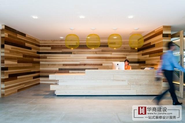 公司前台装修该怎么设计,广州办公室前台装饰